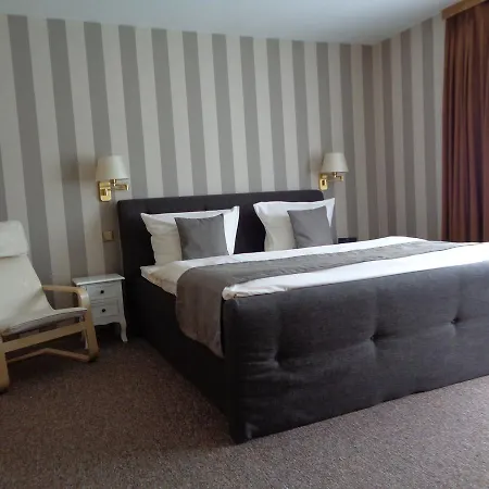 Garni Eichhornkobel 3*